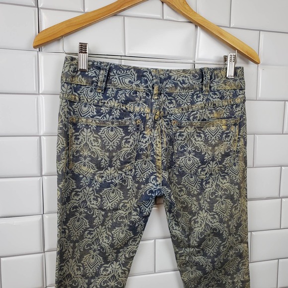 Free People Blue and Cream Patterned Skinny Jeans - Picture 8 of 16